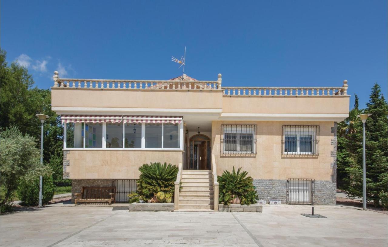 Awesome Home In Caravaca With Kitchen Caravaca De La Cruz Exterior foto