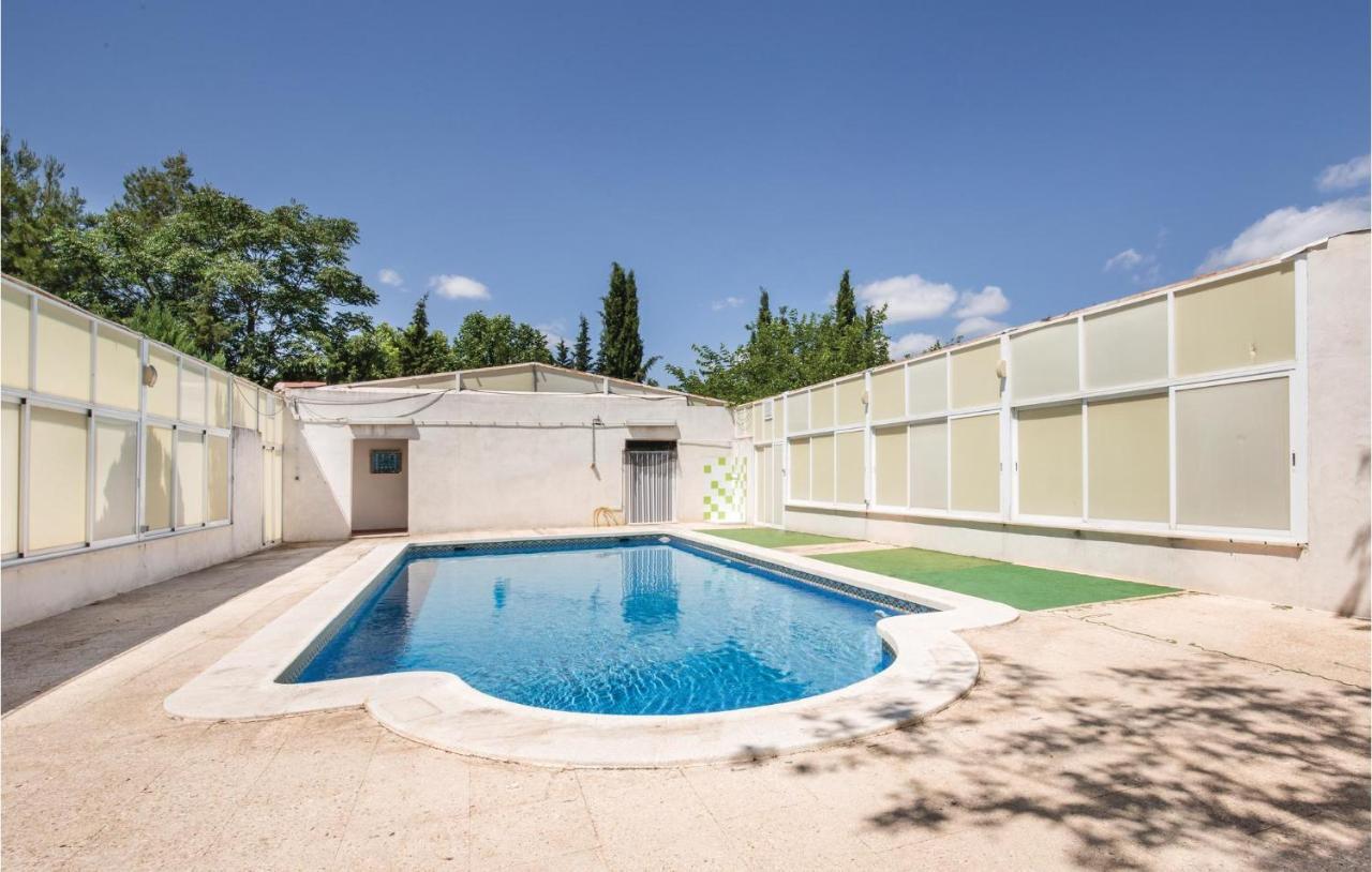 Awesome Home In Caravaca With Kitchen Caravaca De La Cruz Exterior foto