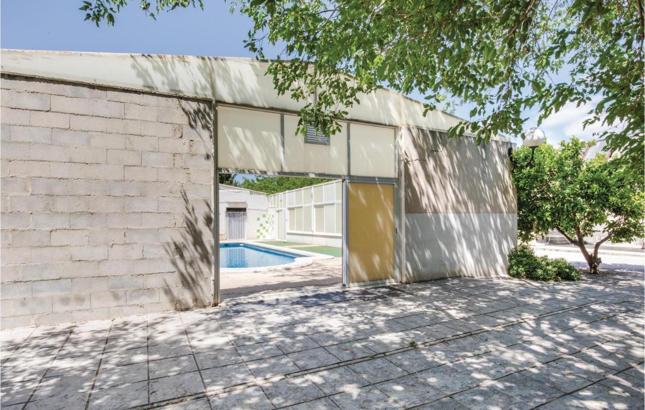 Awesome Home In Caravaca With Kitchen Caravaca De La Cruz Exterior foto